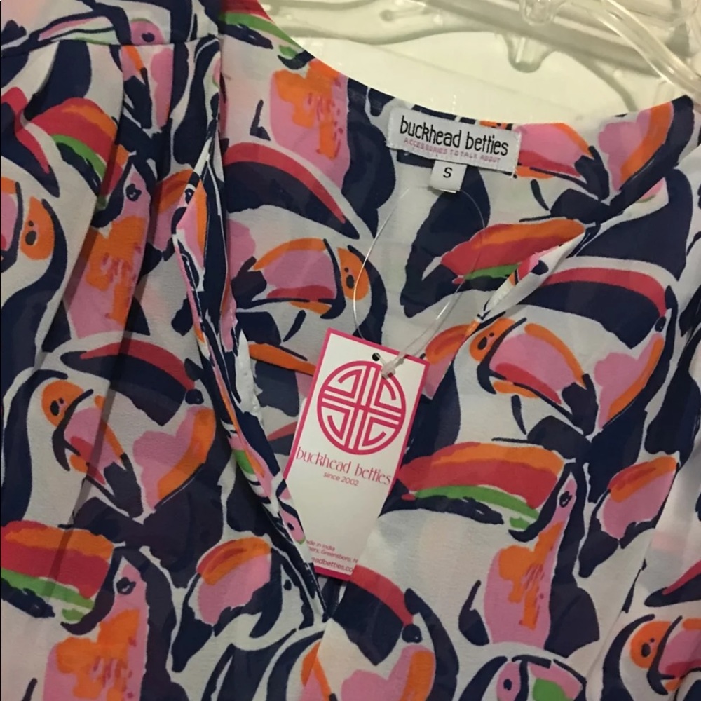 NWT Buckhead Betties birds in paradise top